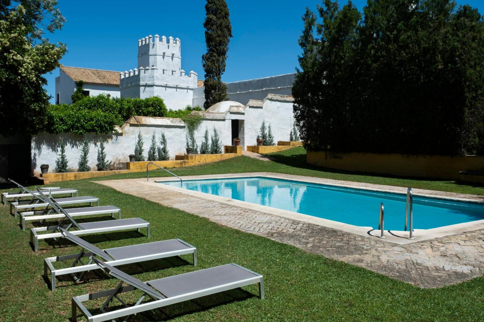 Hotel Cortijo Torre De La Reina Exterior foto